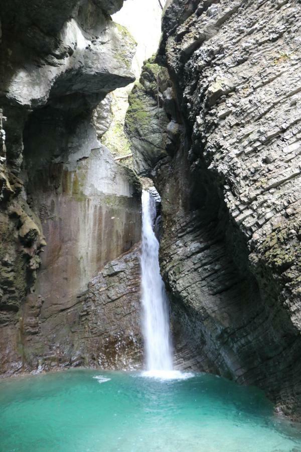 Apartma Na Vasi Appartement Zaga Buitenkant foto